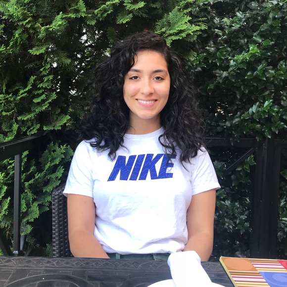 Meet your Posher, Tiffany - Picture 1 of 1